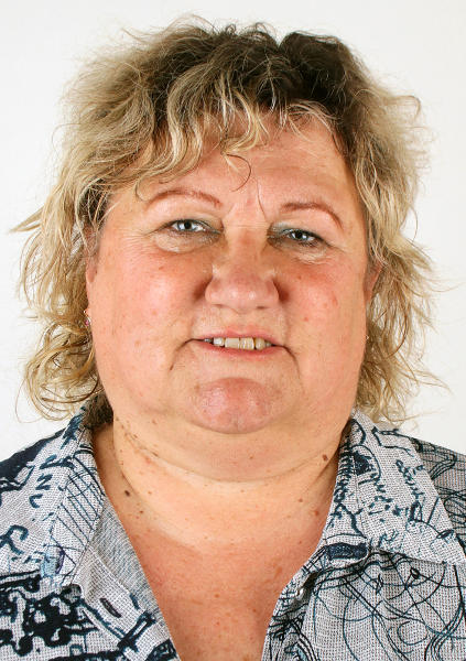 23 POPIOLKOVÁ PŘED